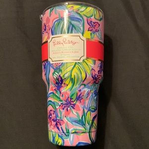 New with tag 30oz Lilly Pulitzer mug